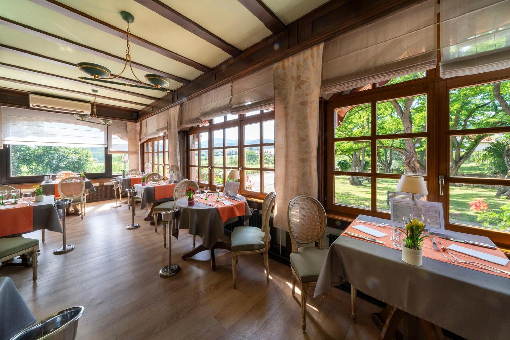 Hotel Munsch Restaurant & Wellness, Colmar Nord - Haut-Koenigsbourg Saint-Hippolyte (Haut-Rhin) Exterior foto